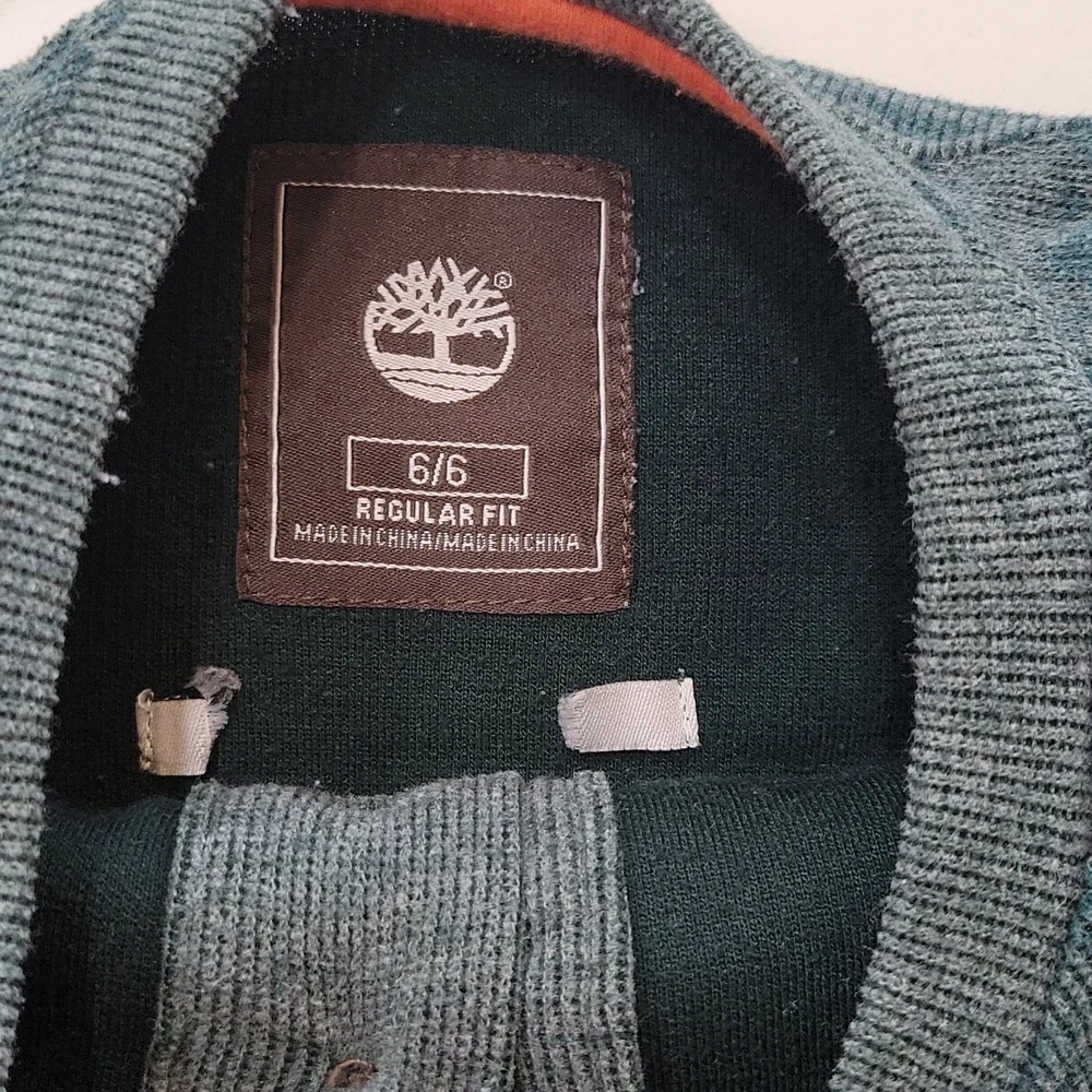 Timberland Top - Picture 3 of 4